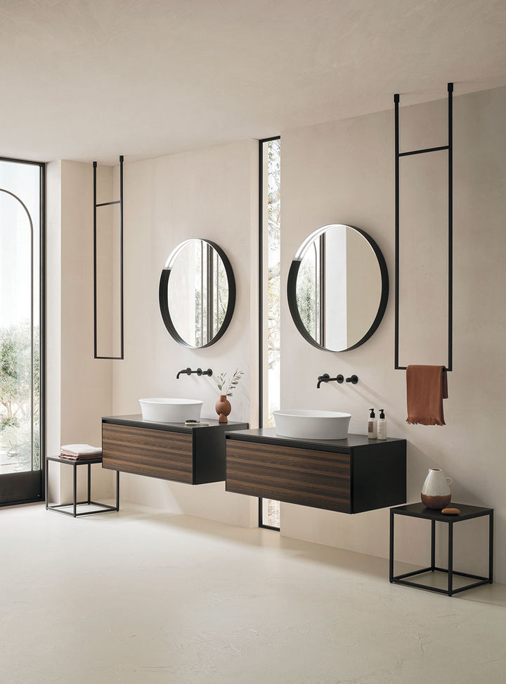 Absolute Full Bathrooom