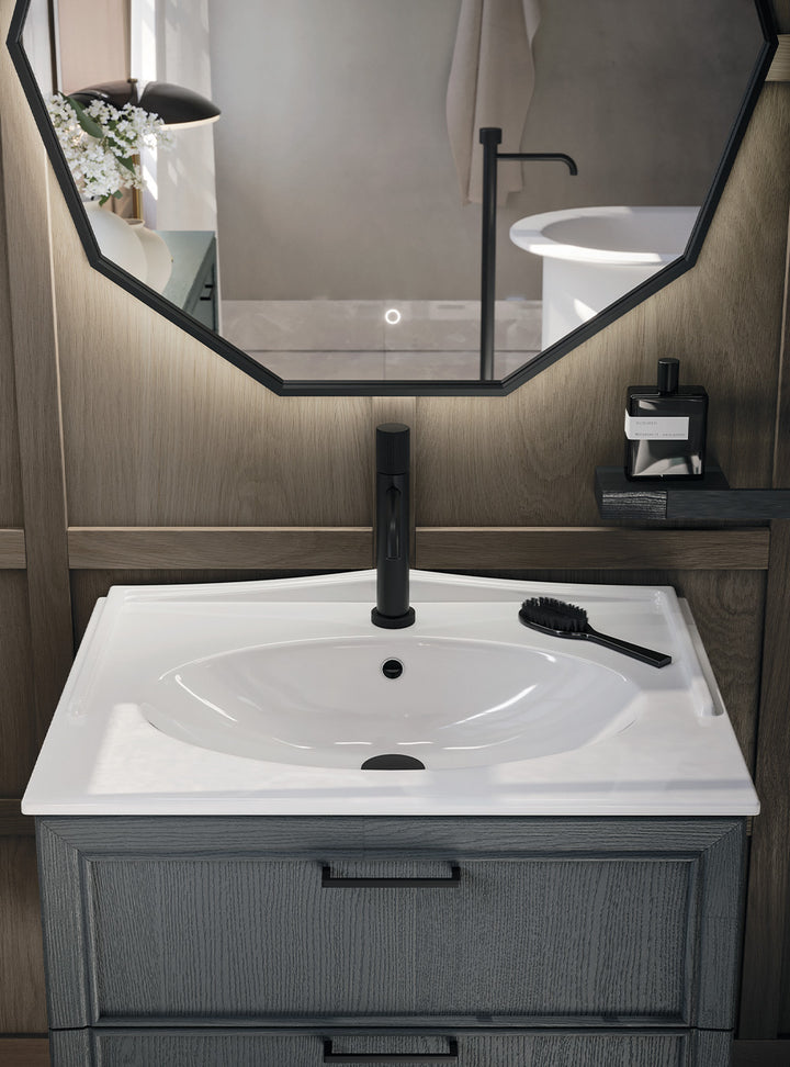 Bonton full bathroom