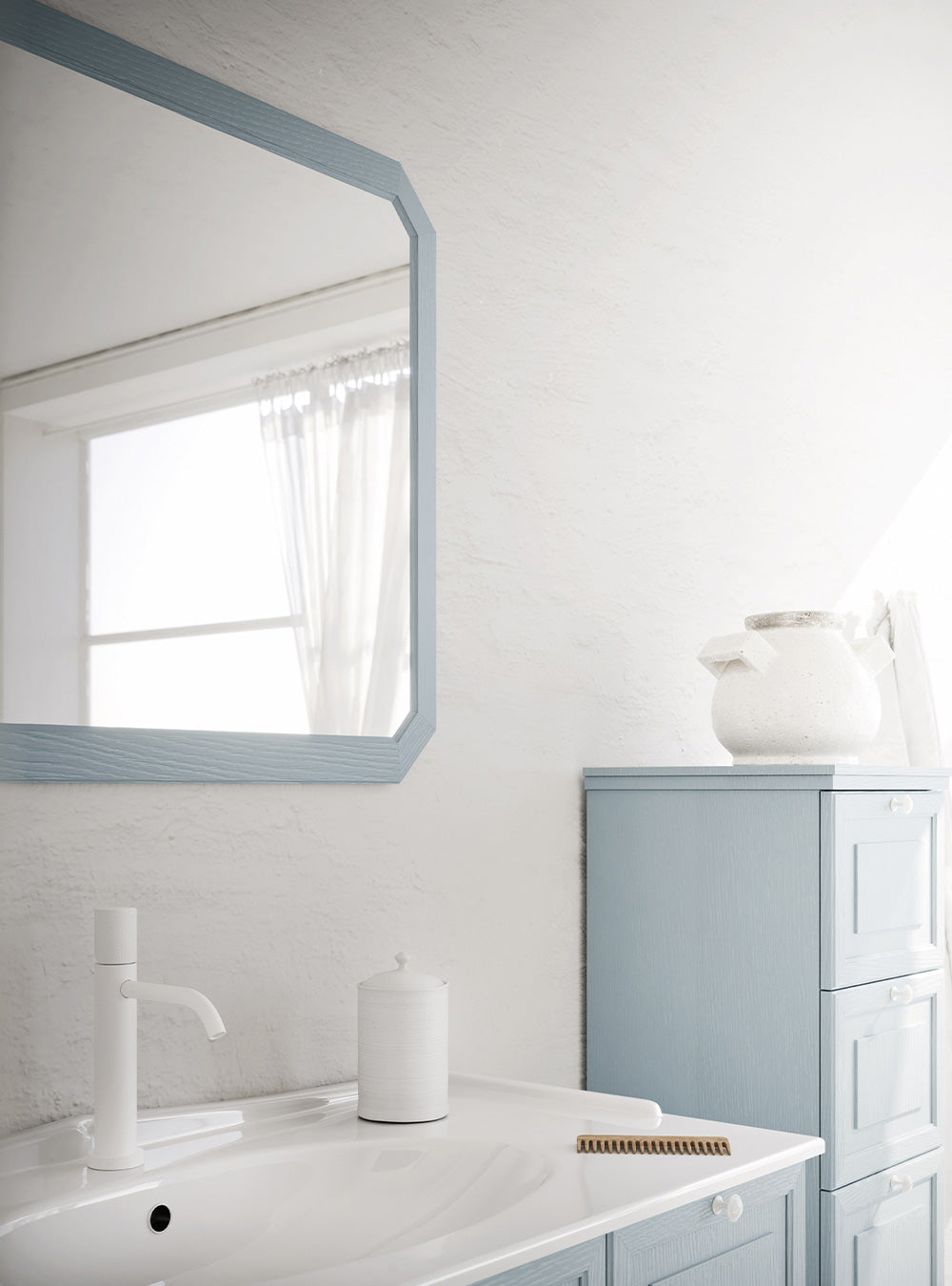 Maison complete bathroom