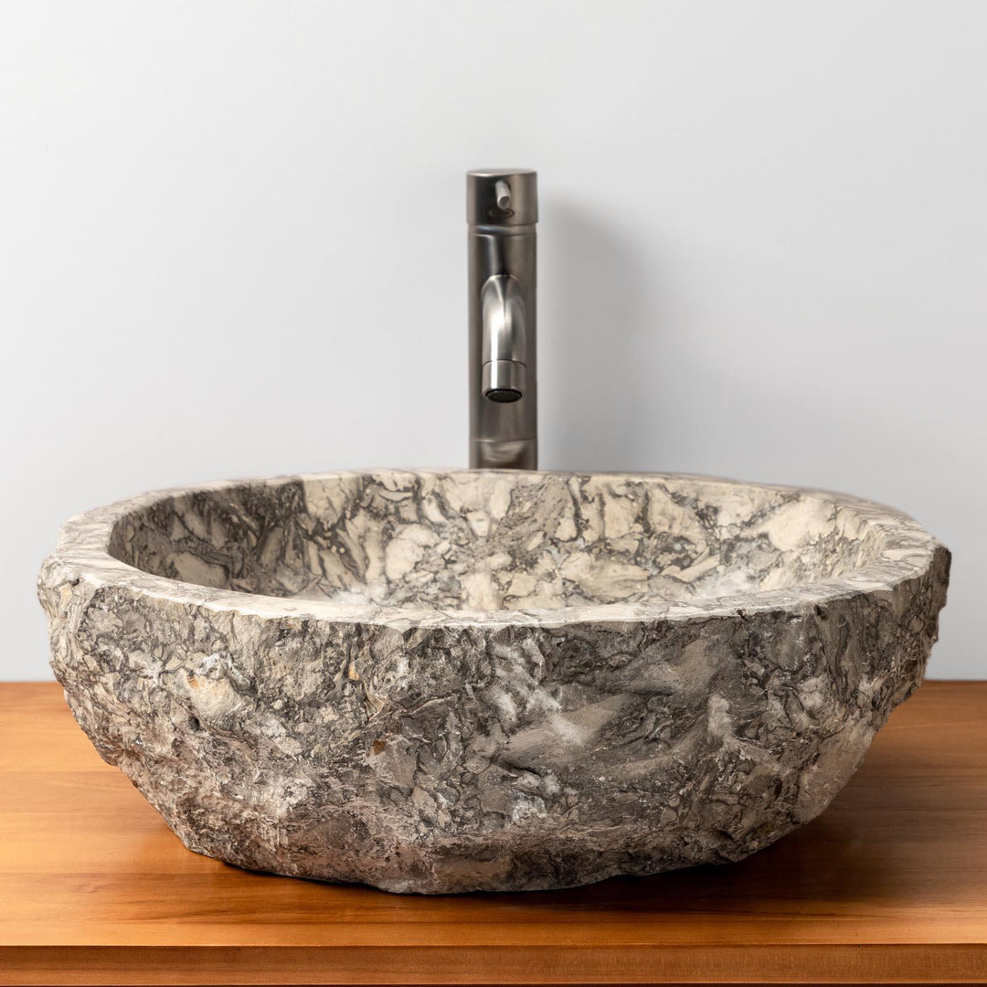 40-50 cm countertop washbasin in light grey hammered marble - Artizan