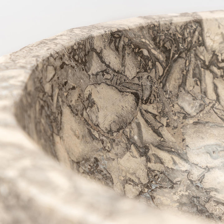 40-50 cm countertop washbasin in light grey hammered marble - Artizan