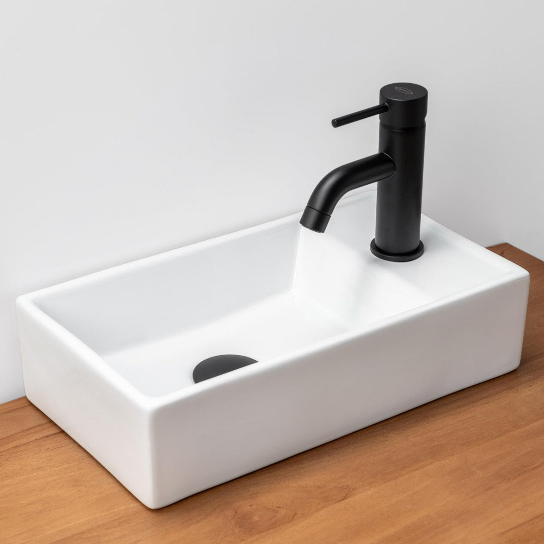 Right hole basin front view